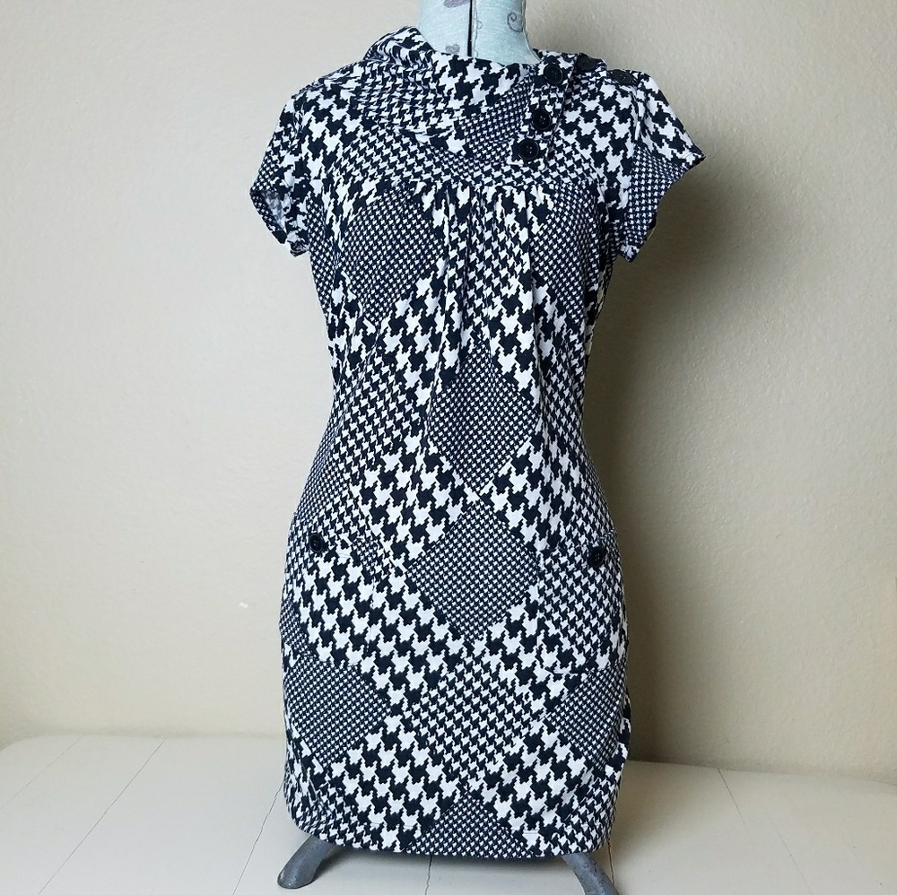 Speechless Houndstooth Dress